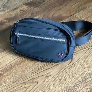 Lululemon Wanderlust Beltbag- NEW